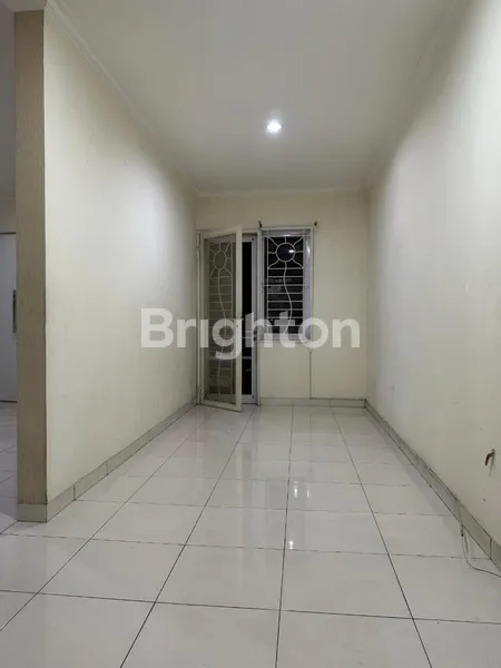 image RUMAH DIJUAL/ DISEWA CEPAT LEGENDA WISATA CIBUBUR LT: 160 M² (3)