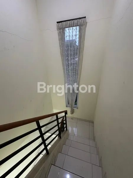 image RUMAH DIJUAL/ DISEWA CEPAT LEGENDA WISATA CIBUBUR LT: 160 M² (5)