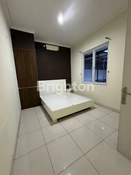 image RUMAH DIJUAL/ DISEWA CEPAT LEGENDA WISATA CIBUBUR LT: 160 M² (7)