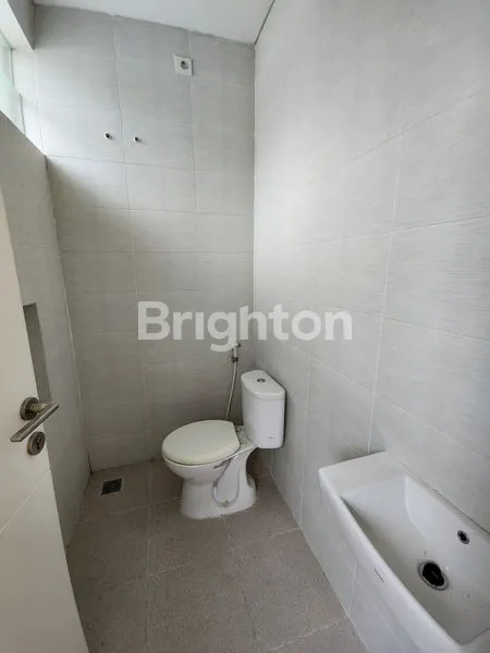 image DISEWAKAN RUMAH DI NORTHWEST LAKE (6)