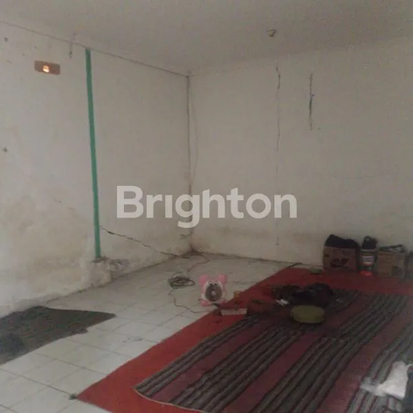 image GUDANG ANTROPOLIS SIAP HUNI LANTAI COR (6)