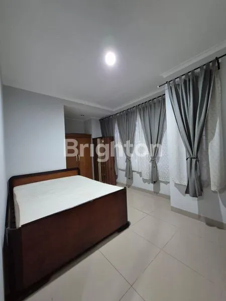 image HUNIAN STRATEGIS 2 LANTAI DI GADING SERPONG (7)