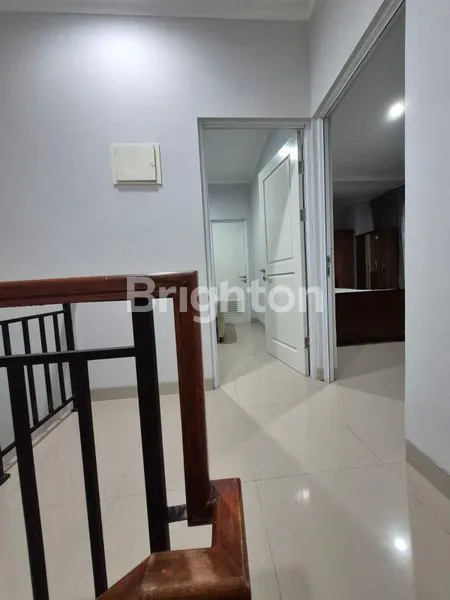 image HUNIAN STRATEGIS 2 LANTAI DI GADING SERPONG (8)