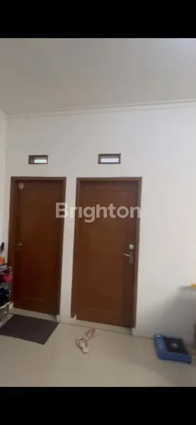 image DIJUAL KOST EKSKLUSIF 3 LANTAI FULL TERISI + RUKO USAHA LOKASI PREMIUM BANDUNG (7)