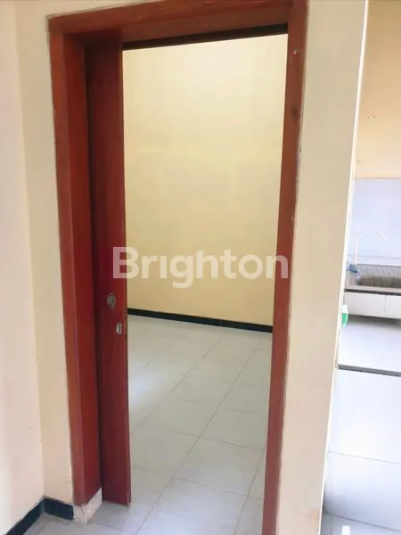 image RUMAH CANTIK 3 KT DI GRIYA PALLADIUM, KEDIRI (3)