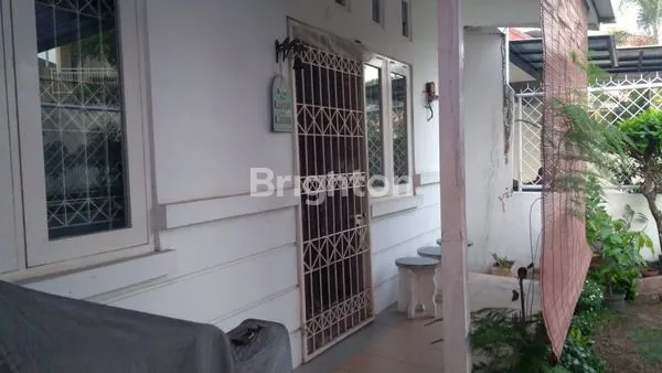 image RUMAH STRATEGIS DI SURABAYA BARAT (6)
