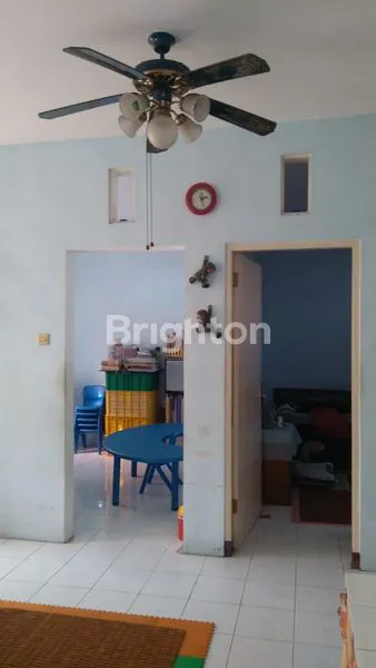 image RUMAH STRATEGIS DI SURABAYA BARAT (3)