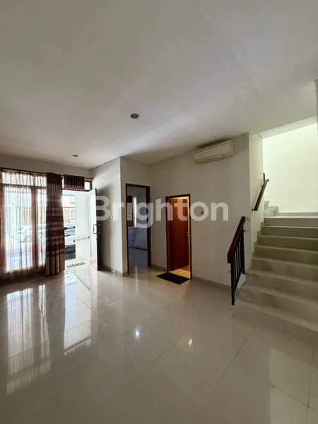 image GADING RESIDENCE - KELAPA GADING. RUMAH DIJUAL (1)