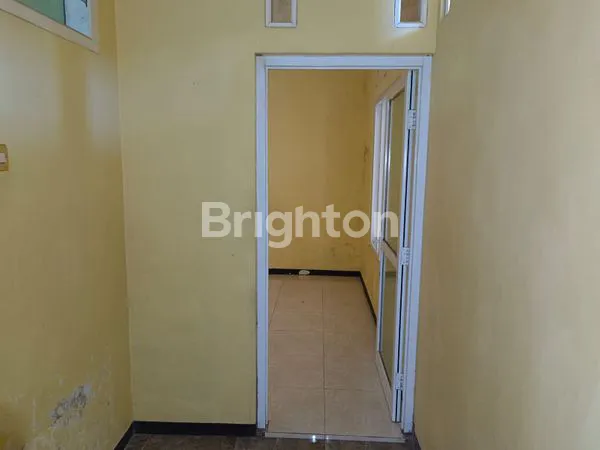 image RUMAH ASRI DAN BERSIH DEKAT DENGAN KOTA (3)