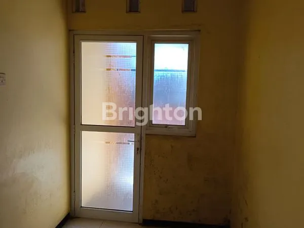 image RUMAH ASRI DAN BERSIH DEKAT DENGAN KOTA (2)