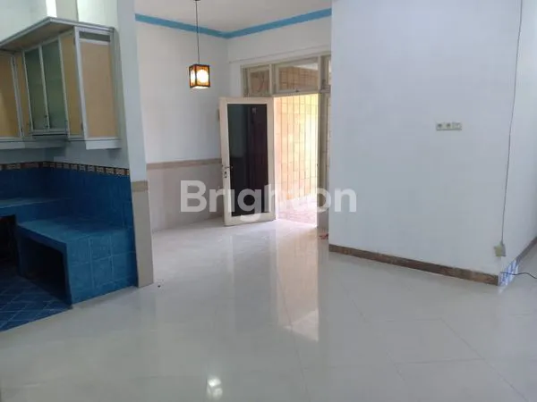 image SEWA RUMAH SUTOREJO PRIMA, 2+1 KT, DEKAT PAKUWON CITY (8)