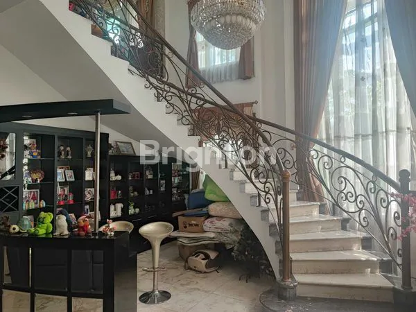 image RUMAH MEWAH FULL FURNISH, LT 442M² DI PERUMAHAN MODERNLAND ,TANGERANG (3)