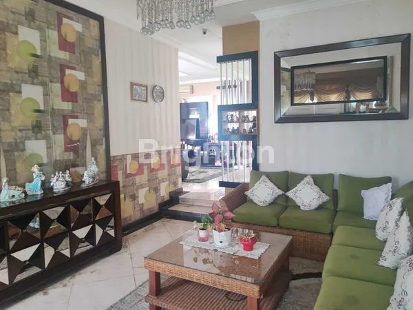 image RUMAH MEWAH FULL FURNISH, LT 442M² DI PERUMAHAN MODERNLAND ,TANGERANG (7)