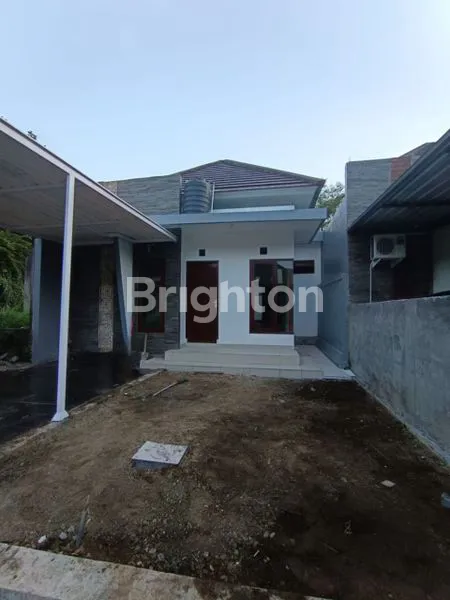 image RUMAH SIAP HUNI DI PERUMAHAN THE ROYAL GRIYA LOKA TABANAN (1)