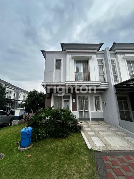image RUMAH HOOK LANGKA DI BSD THE SAVIA | LOKASI PREMIUM, HARGA TERBAIK! (1)