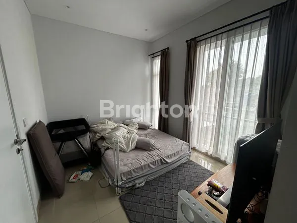 image RUMAH HOOK LANGKA DI BSD THE SAVIA | LOKASI PREMIUM, HARGA TERBAIK! (3)