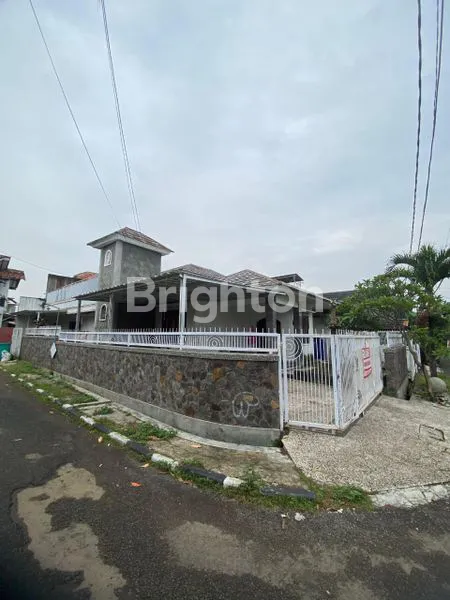 image RUMAH MEWAH 2 LANTAI DI UJUNGBERUNG, LT 266M² (2)