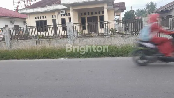 RUMAH MEWAH SIAP HUNI, LT 897M² DI BINJAI SELATAN