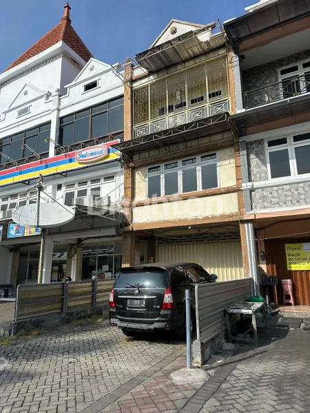 image RUKO STRATEGIS DI NIRWANA EXECUTIVE, LT 100M² 3 LANTAI (1)