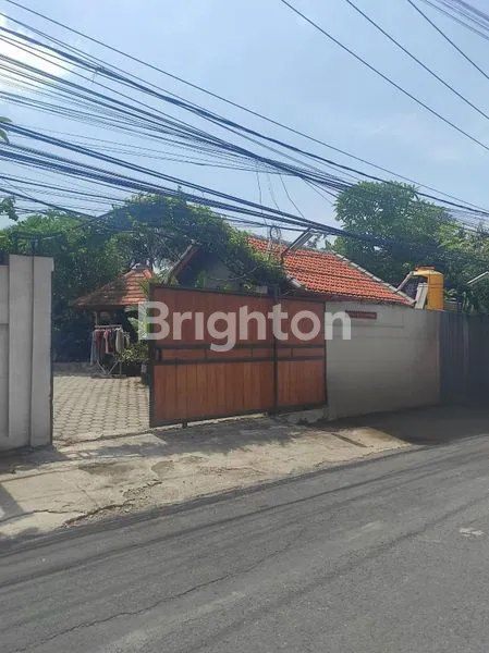 image RUMAH BESAR DI PENGUBUNGAN — UNIT LANGKA, SIAP SEWA ATAU DIJUAL!  (1)