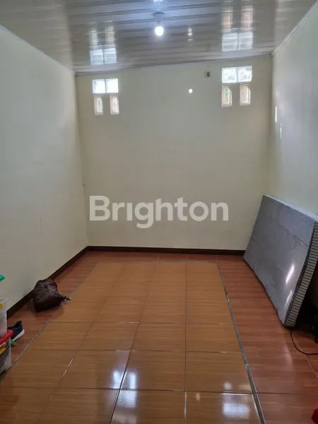 image RUMAH STRATEGIS DEKAT STASIUN DI CIBINONG (4)