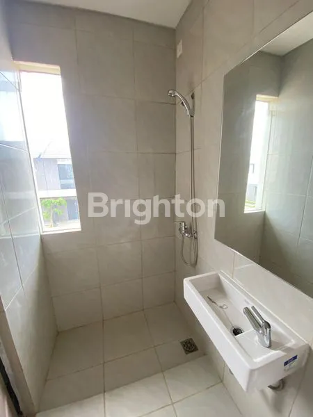 image RUMAH SIAP HUNI DI SERPONG PARK, 3 KT 3 KM (5)