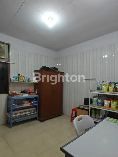 image RUMAH HOEK SIAP HUNI, 4+1 KT & CARPORT LUAS DI BANDUNG (6)