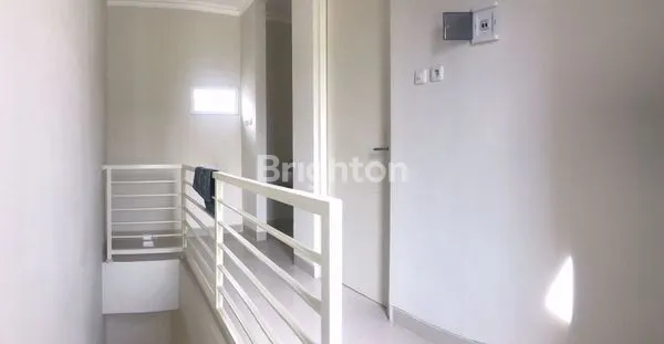 image RUMAH PURI SAFIRA REGENCY CLUSTER SHANAYA MENGANTI GRESIK (3)