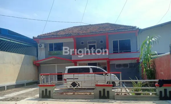 GUDANG 2 LANTAI MURAH DEKAT TOL KALIGAWE DIKAWASAN INDUSTRI TERBOYO  SEMARANG