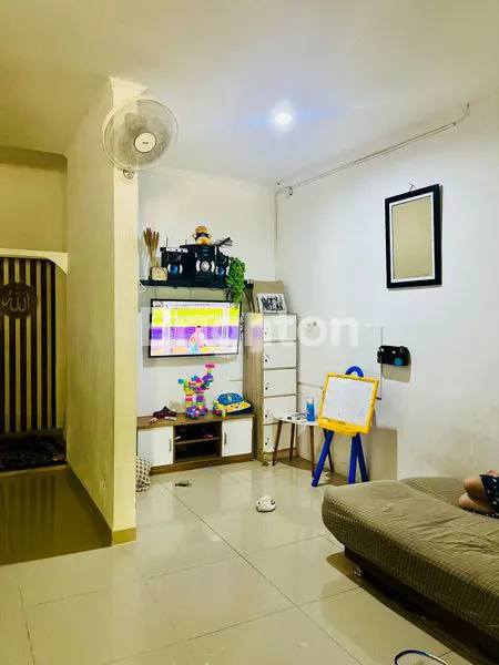 image RUMAH BAGUS LOKASI STRATEGIS DI JANGLI SEMARANG SELATAN (3)