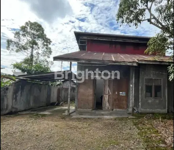 image RUMAH TENGAH KOTA DEKAT KANTOR PEMERINTAHAN 486 M² (1)