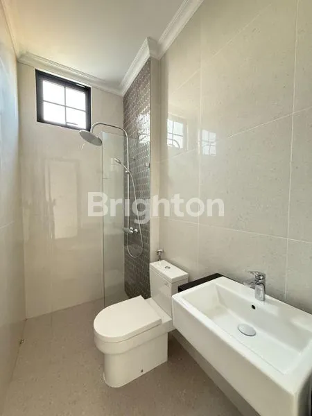 image HUNIAN NYAMAN 3+1 KT DI SUMMARECON BOGOR (8)