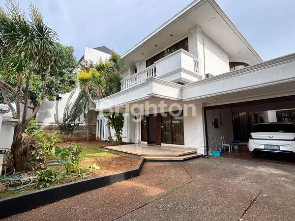 RUMAH MEWAH DI PERMATA HIJAU, LT 540M², 4 KT