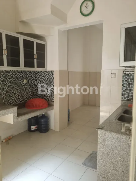 image RUMAH 2 LANTAI DEKAT PASAR MODERN CITRALAND, WOODLAND-SURABAYA (6)