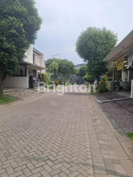 image RUMAH 2 LANTAI DEKAT PASAR MODERN CITRALAND, WOODLAND-SURABAYA (7)