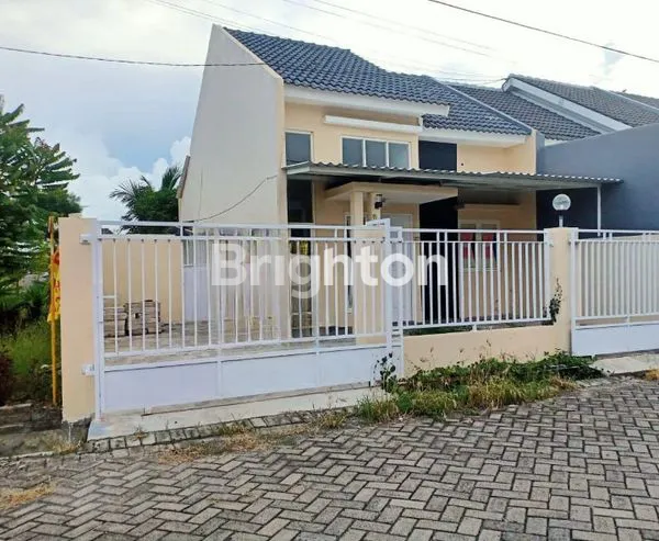 image HUNIAN HOOK STRATEGIS DEKAT BANDARA JUANDA (1)