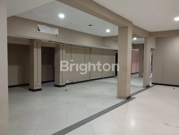image RUMAH EKS KANTOR STRATEGIS NOL JALAN DIPONEGORO (7)