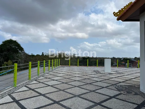 image LAHAN BAGUS SELUAS 36,6 ARE DENGAN BONUS VILLA BESAR DAN MEGAH. BERLOKASI DI PINGGIR JALAN UTAMA DHARMAWANGSA NUSA DUA. (3)
