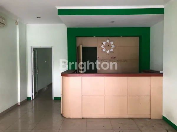 RUKO 3 LANTAI, SIAP HUNI, LB : 236M², JALAN UTAMA BATUNUNGGAL, BANDUNG