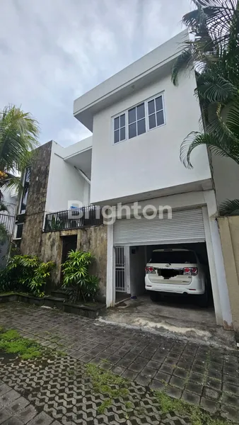 image VILLA ONE GATE SYSTEM DI AREA JIMBARAN BAWAH (1)