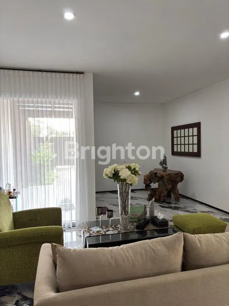 image RUMAH MEWAH 636M² DI NGAGLIK, DEKAT KAMPUS & KEBUN ANGGUR (6)