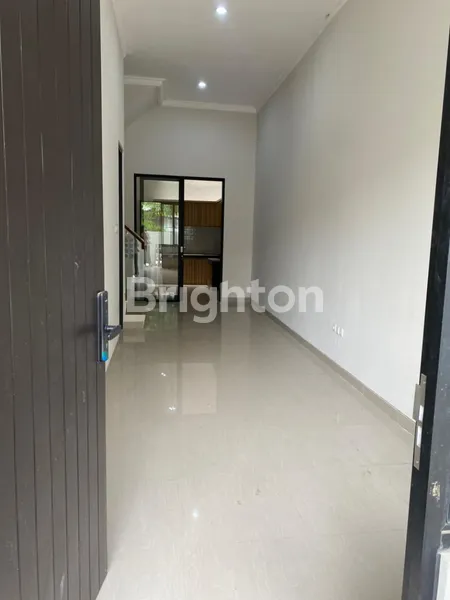 image DIJUAL RUMAH BARU  DAEARAH MULYOSARI SURABAYA (2)