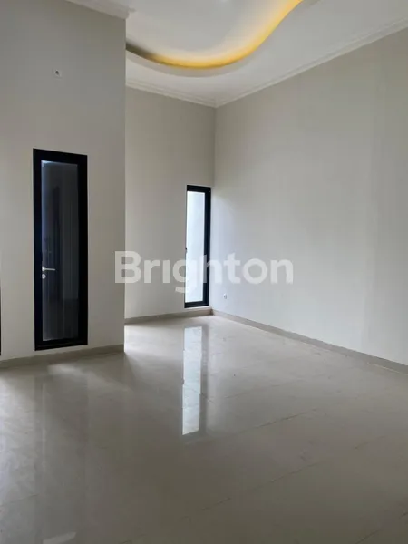 image DIJUAL RUMAH BARU  DAEARAH MULYOSARI SURABAYA (3)