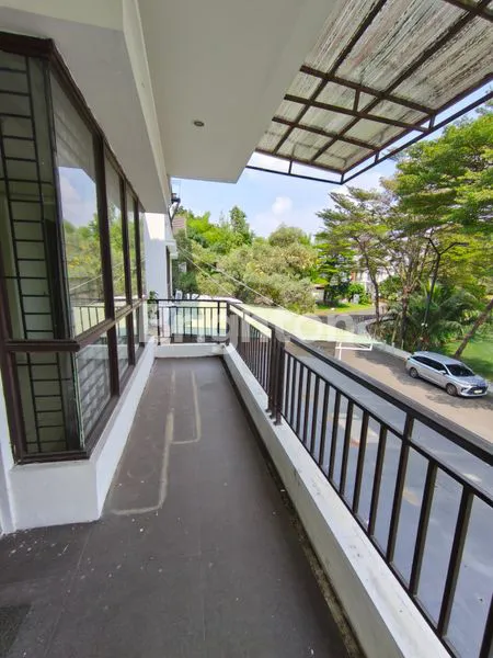 image RUMAH RAPI SIAP HUNI VIEW DANAU SERENADE LAKE GADING SERPONG (6)