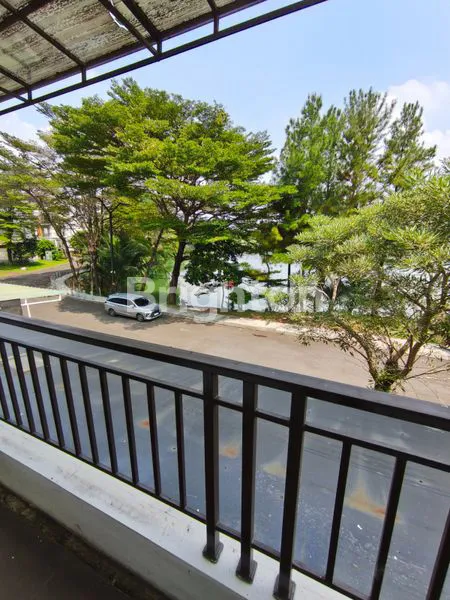 image RUMAH RAPI SIAP HUNI VIEW DANAU SERENADE LAKE GADING SERPONG (5)