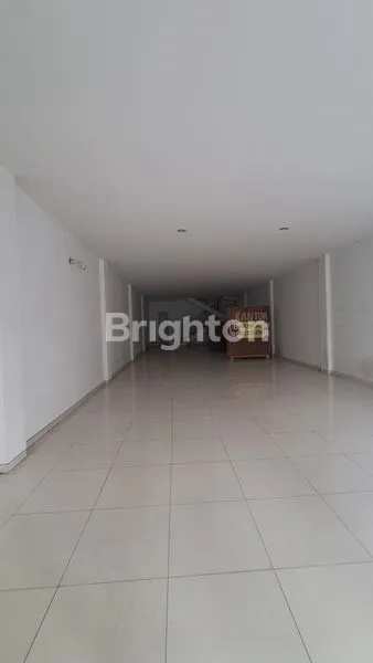 image RUKO 3 LANTAI SIAP HUNI, LOKASI ELITE (2)