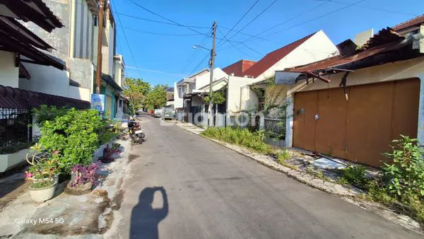 image HITUNG TANAH SAJA RUMAH DI PERUMAHAN FAJAR INDAH (2)
