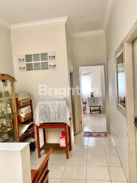image RUMAH 3 LANTAI ROW 1 MOBIL TERAWAT RAPI SIAP HUNI DI TANJUNG DUREN (1)