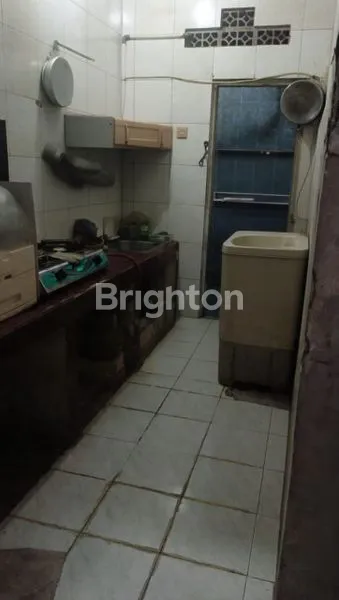 image HUNIAN STRATEGIS 4 KT DEKAT STASIUN LRT (8)