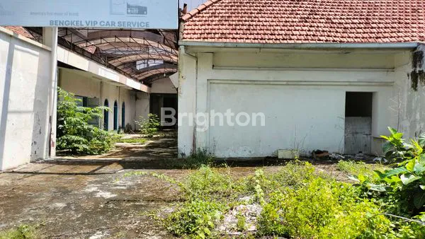 image SEWA RUMAH 698M², COCOK UNTUK USAHA DI TENGAH KOTA (2)